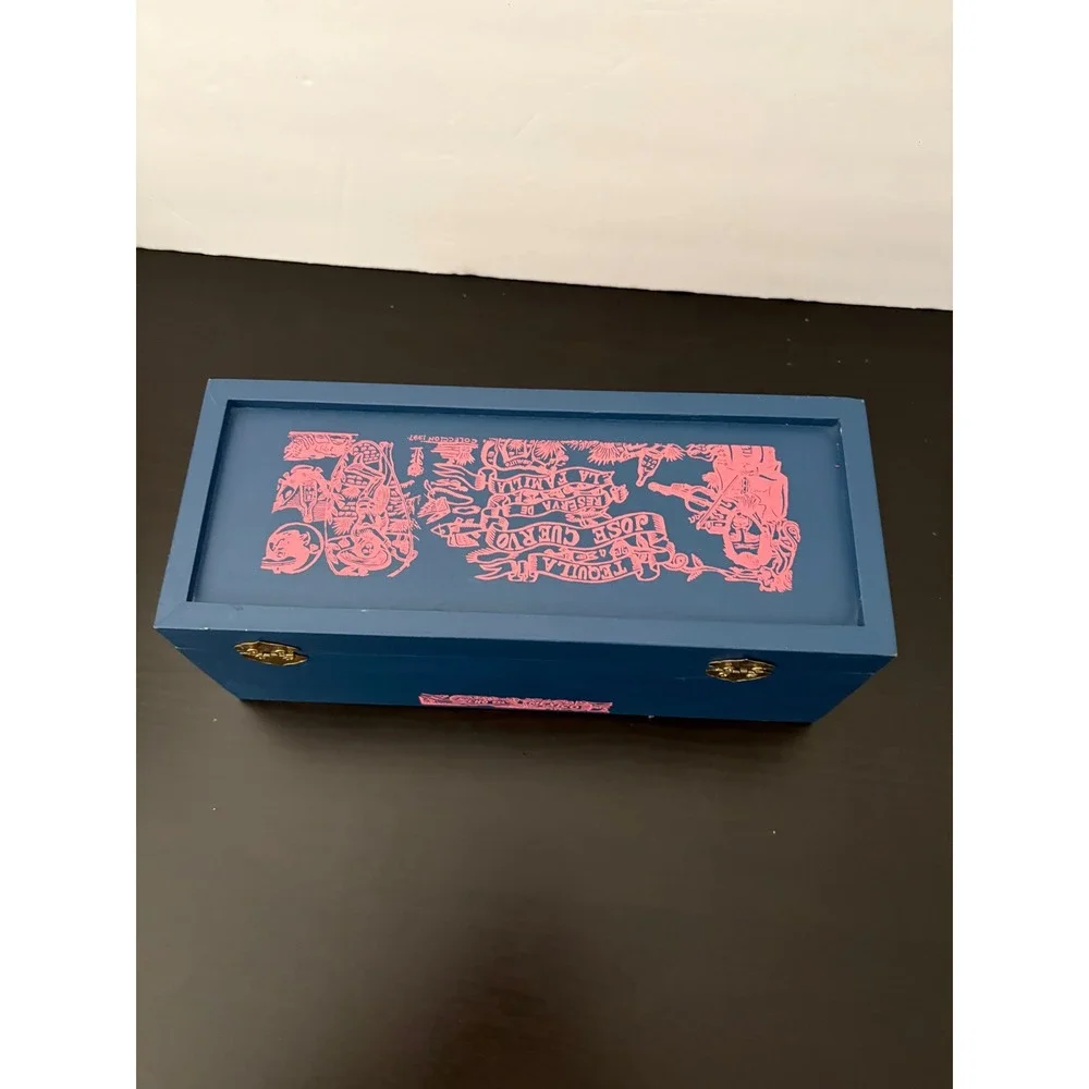 Jose Cuervo Reserva De La Familia 1997 Wood Box Artemio Rodriguez Blue Pink Art